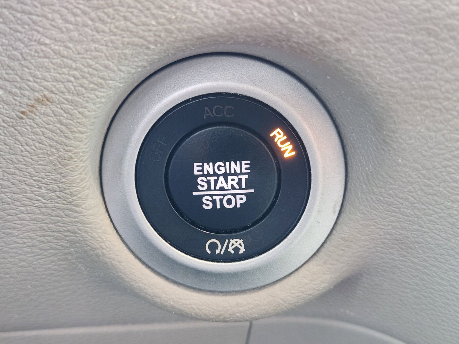 Used 2020 Chrysler Pacifica Touring-L Plus image 24