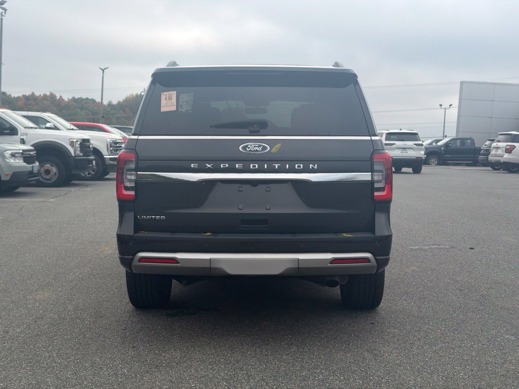 Used 2023 Ford Expedition Limited AWD/4WD image 7