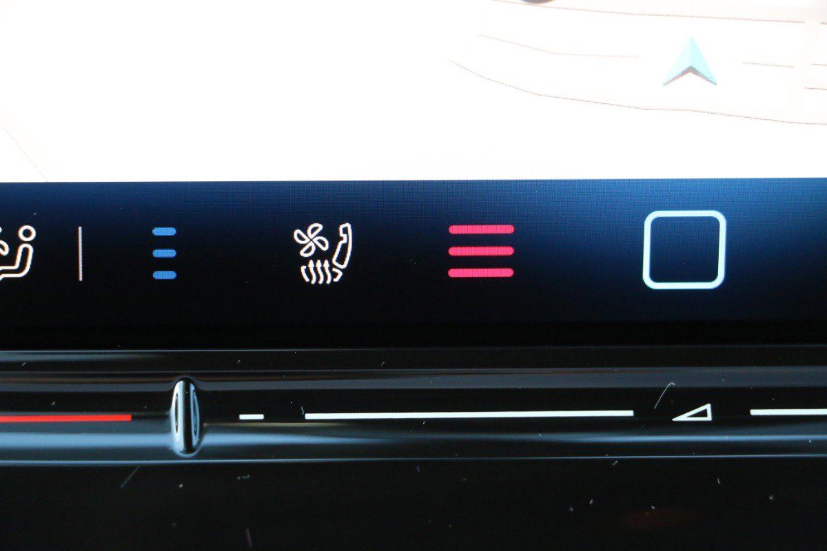 Used 2024 Volkswagen ID.4 Pro S image 21