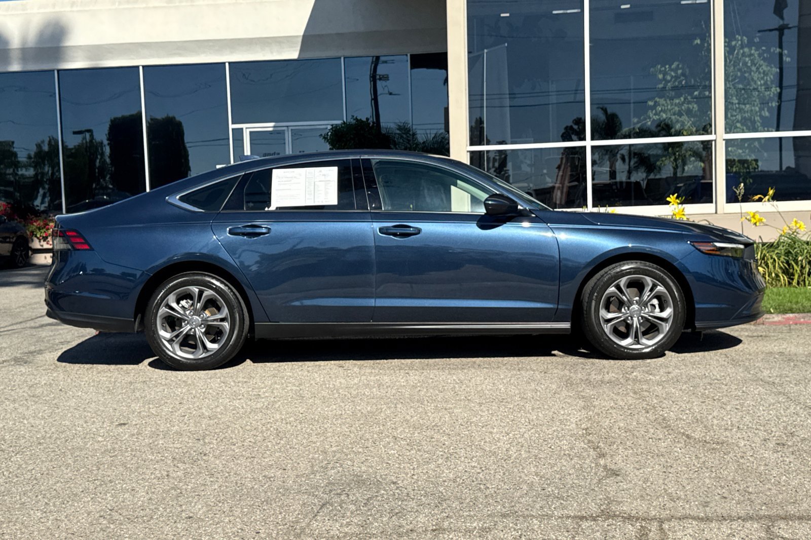 Certified 2024 Honda Accord EX image 3