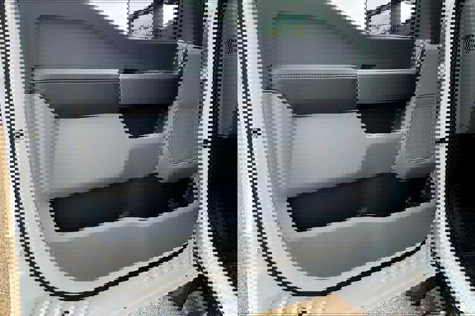 New 2026 Ford F250 XLT w/ FX4 Off-Road Package image 10