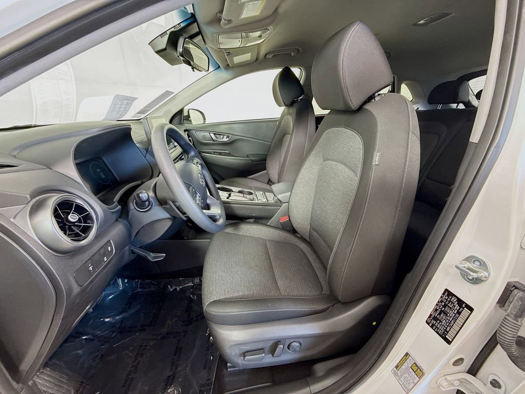 Used 2023 Hyundai Kona SE w/ Cargo Package FWD image 26