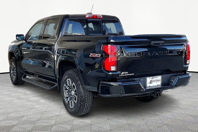 Used 2023 Chevrolet Colorado Z71 w/ Z71 Convenience Package 2 image 4