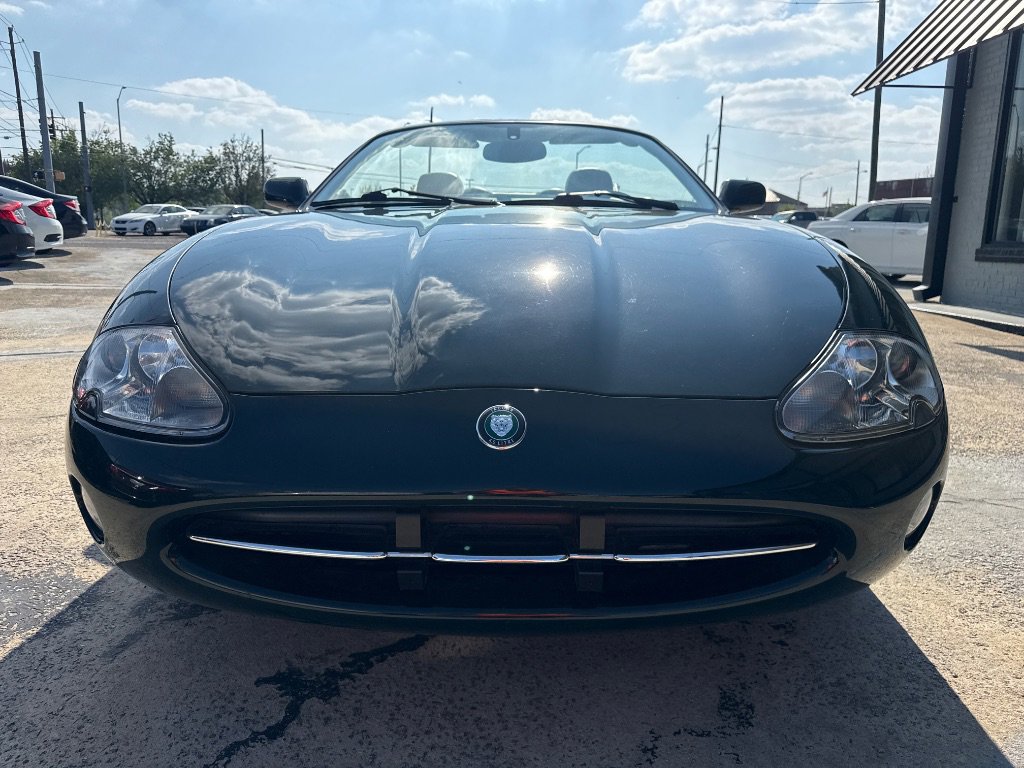 Used 2002 Jaguar XK8 Convertible image 19