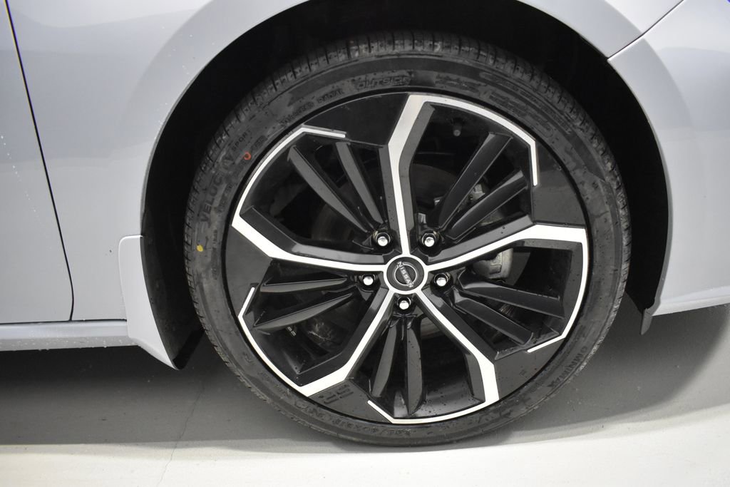 Used 2023 Nissan Altima 2.5 SR w/ SR Premium Package image 10