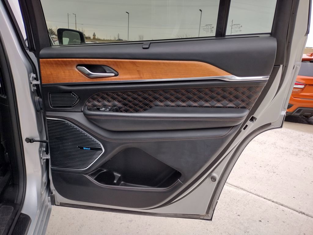 Used 2022 Jeep Grand Cherokee L Summit image 20