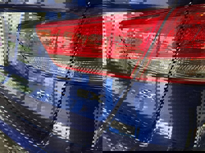 Used 2018 Kia Optima EX image 23