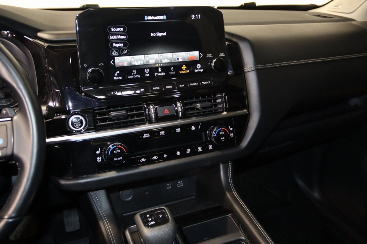 Used 2022 Nissan Pathfinder Platinum w/ Cargo Package image 44