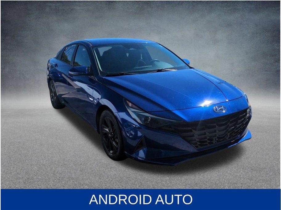 Used 2021 Hyundai Elantra SEL image 3