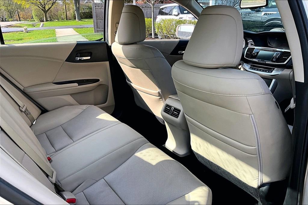 Used 2015 Honda Accord EX-L image 29