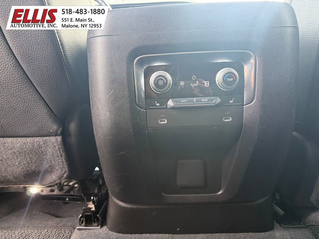 Used 2022 GMC Yukon XL Denali image 22