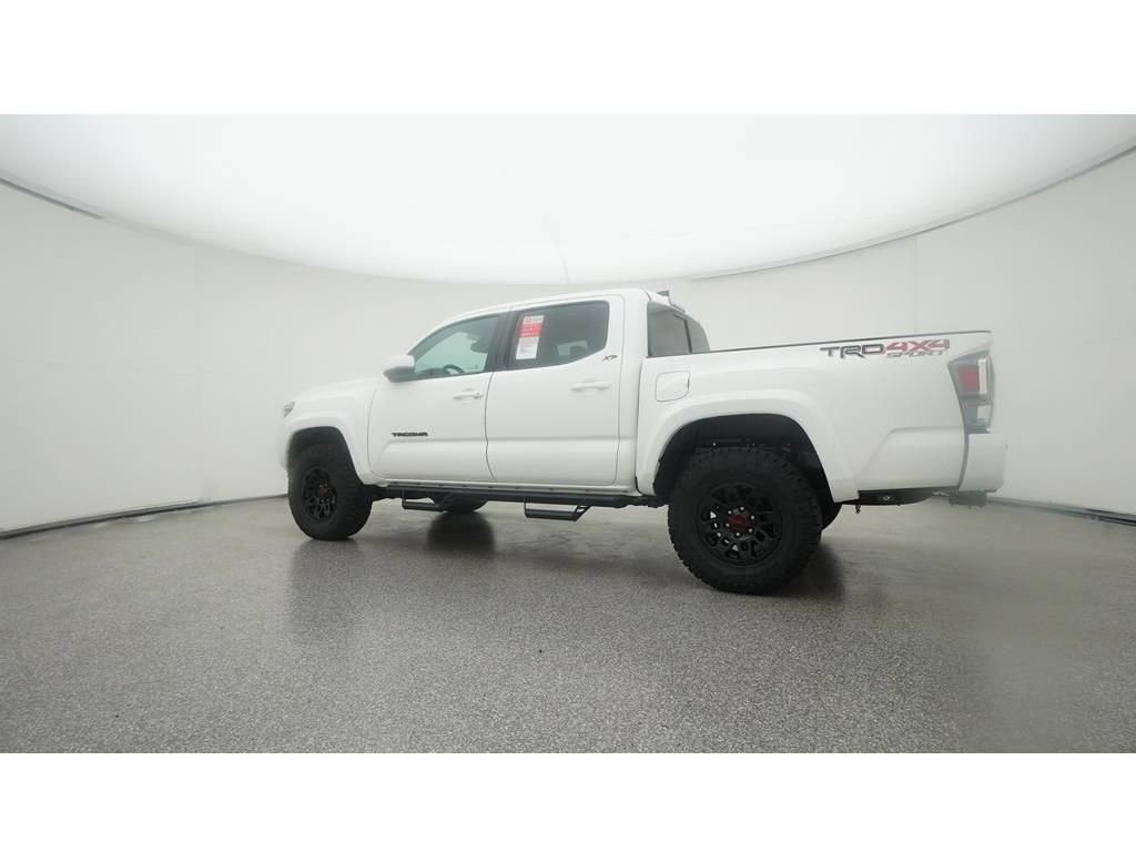 Used 2022 Toyota Tacoma TRD Sport w/ Technology Package AWD/4WD image 21
