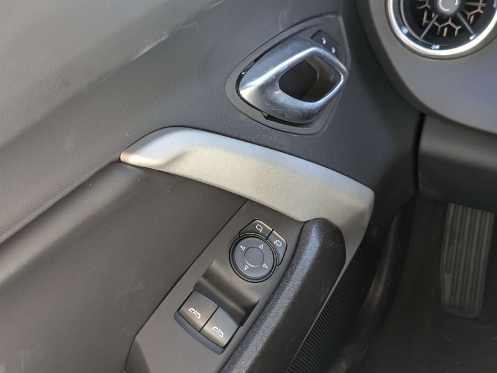 Used 2022 Chevrolet Camaro LT RWD image 24