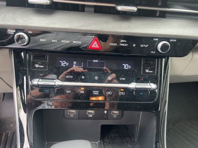 Certified 2024 Kia Carnival EX image 11