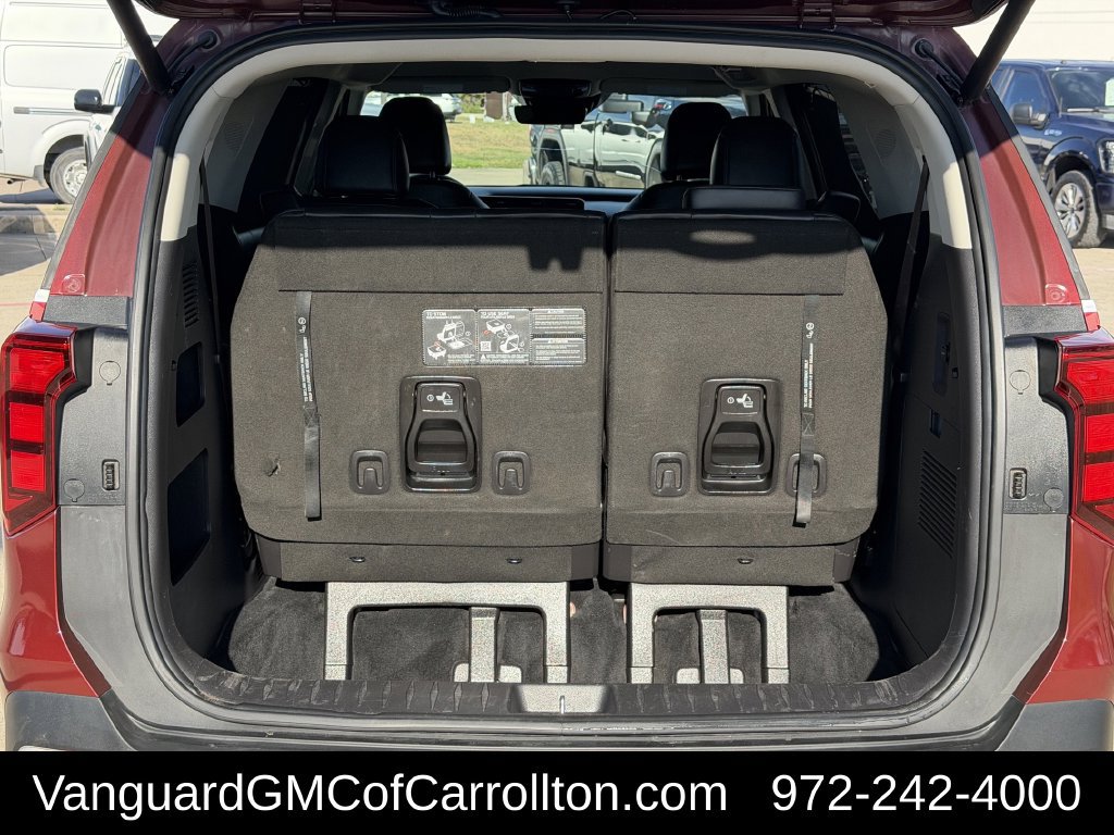 Used 2025 Kia Carnival EX FWD image 32