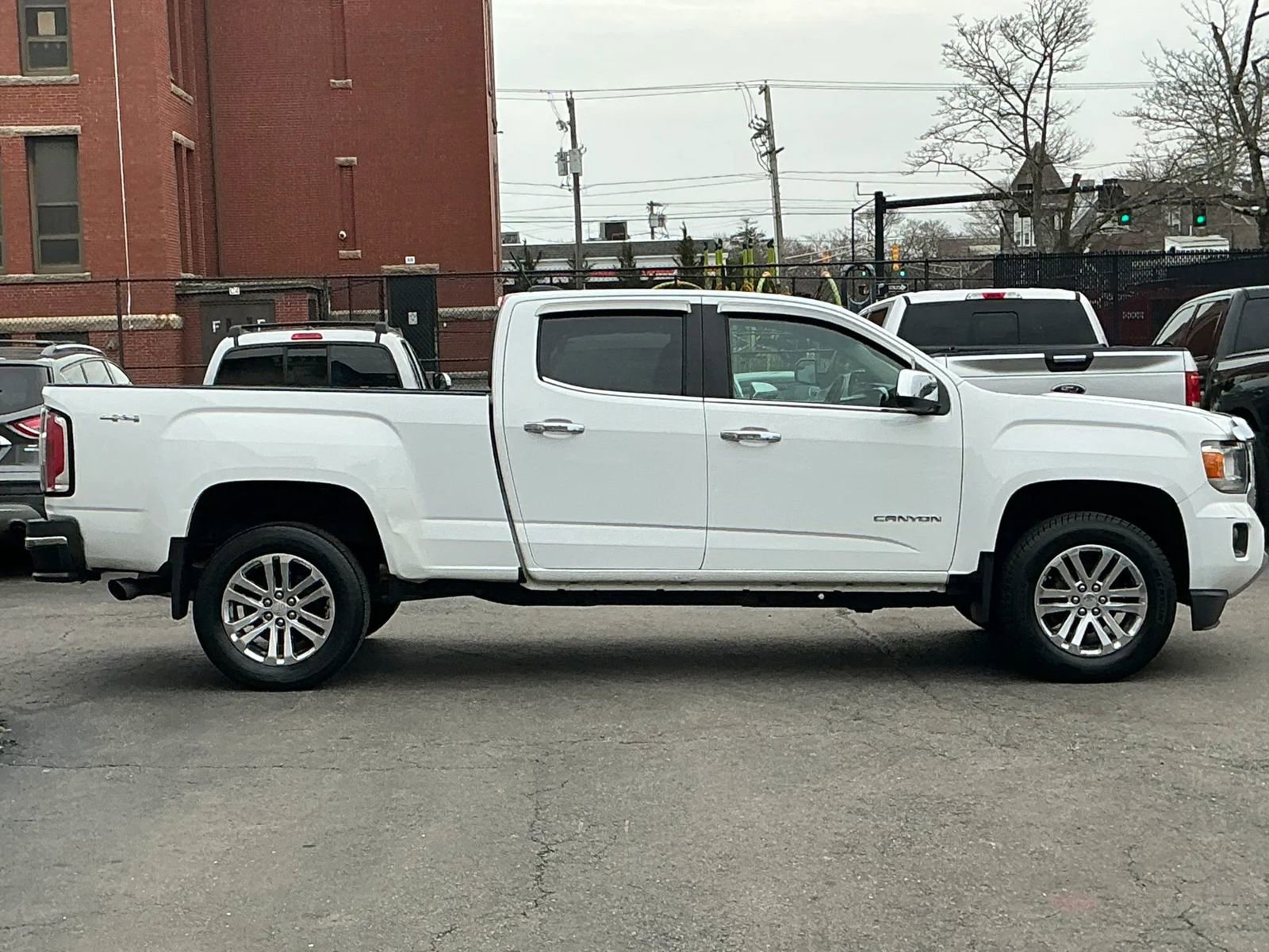 Used 2016 GMC Canyon SLT AWD/4WD image 4