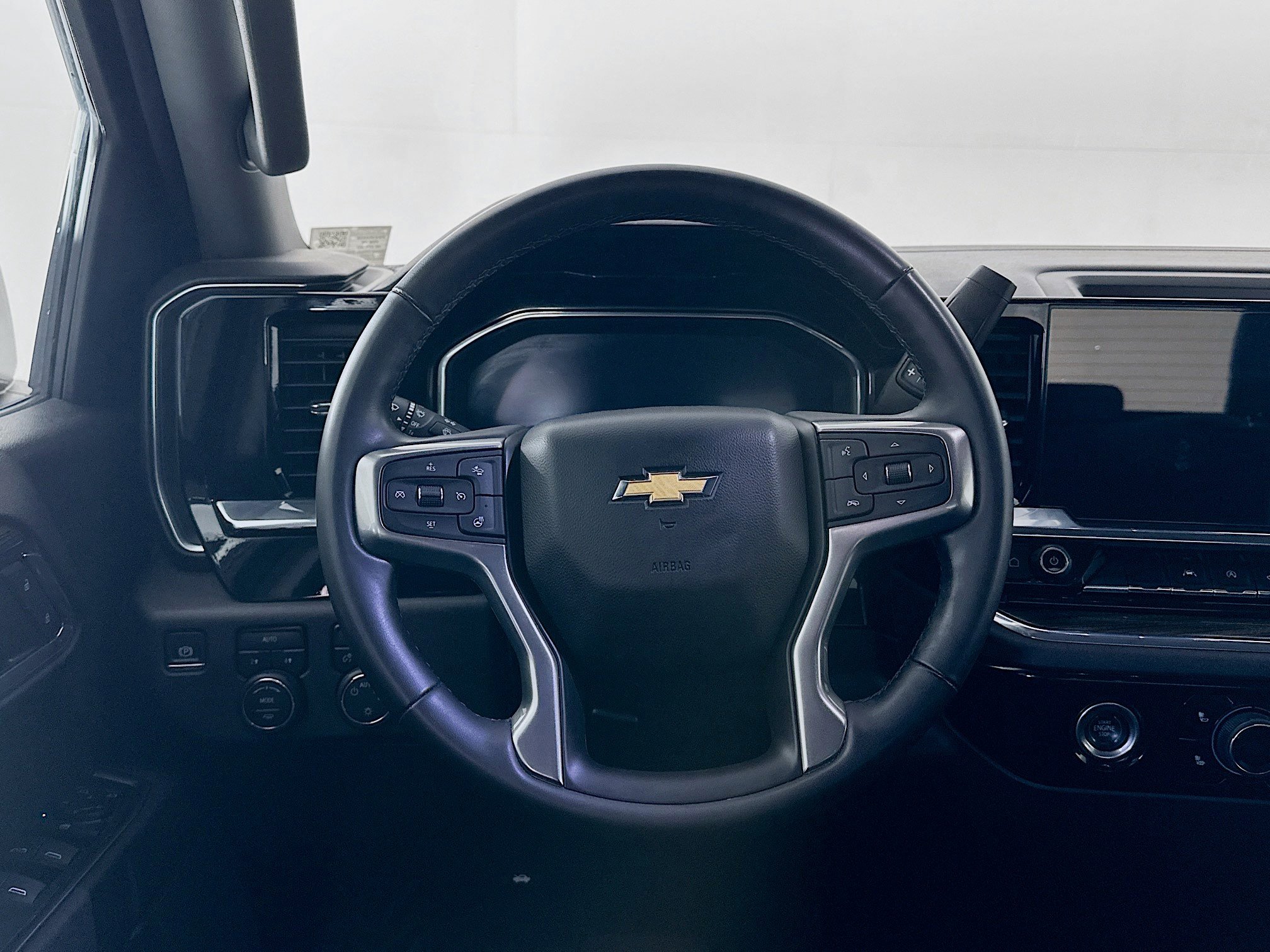 Used 2024 Chevrolet Silverado 1500 LT image 17