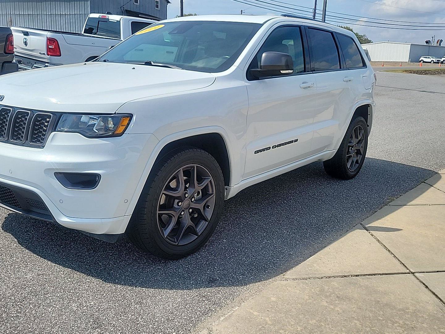 Certified 2021 Jeep Grand Cherokee Limited w/ Quick Order Package 28K 80th AWD/4WD image 16