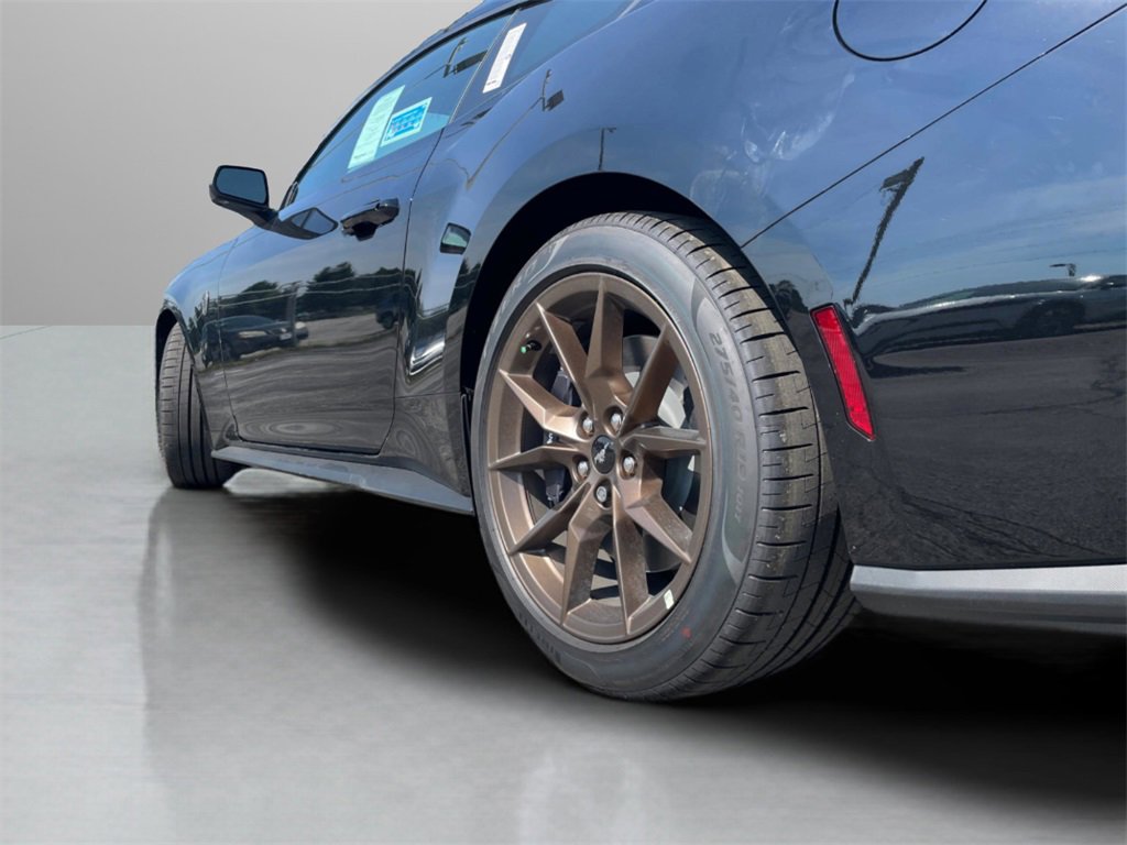 New 2025 Ford Mustang Dark Horse image 26