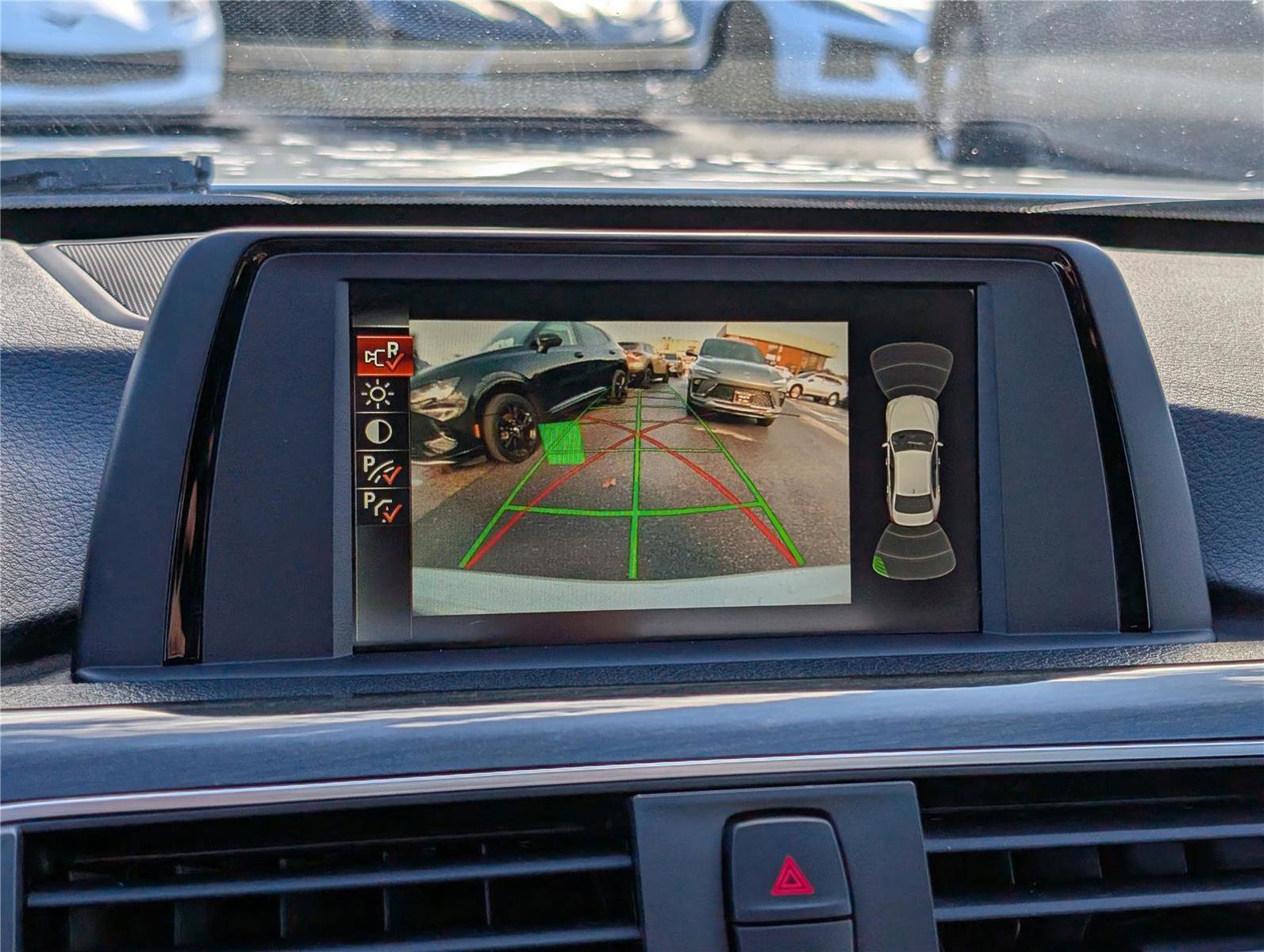 Used 2017 BMW 320i Sedan image 29