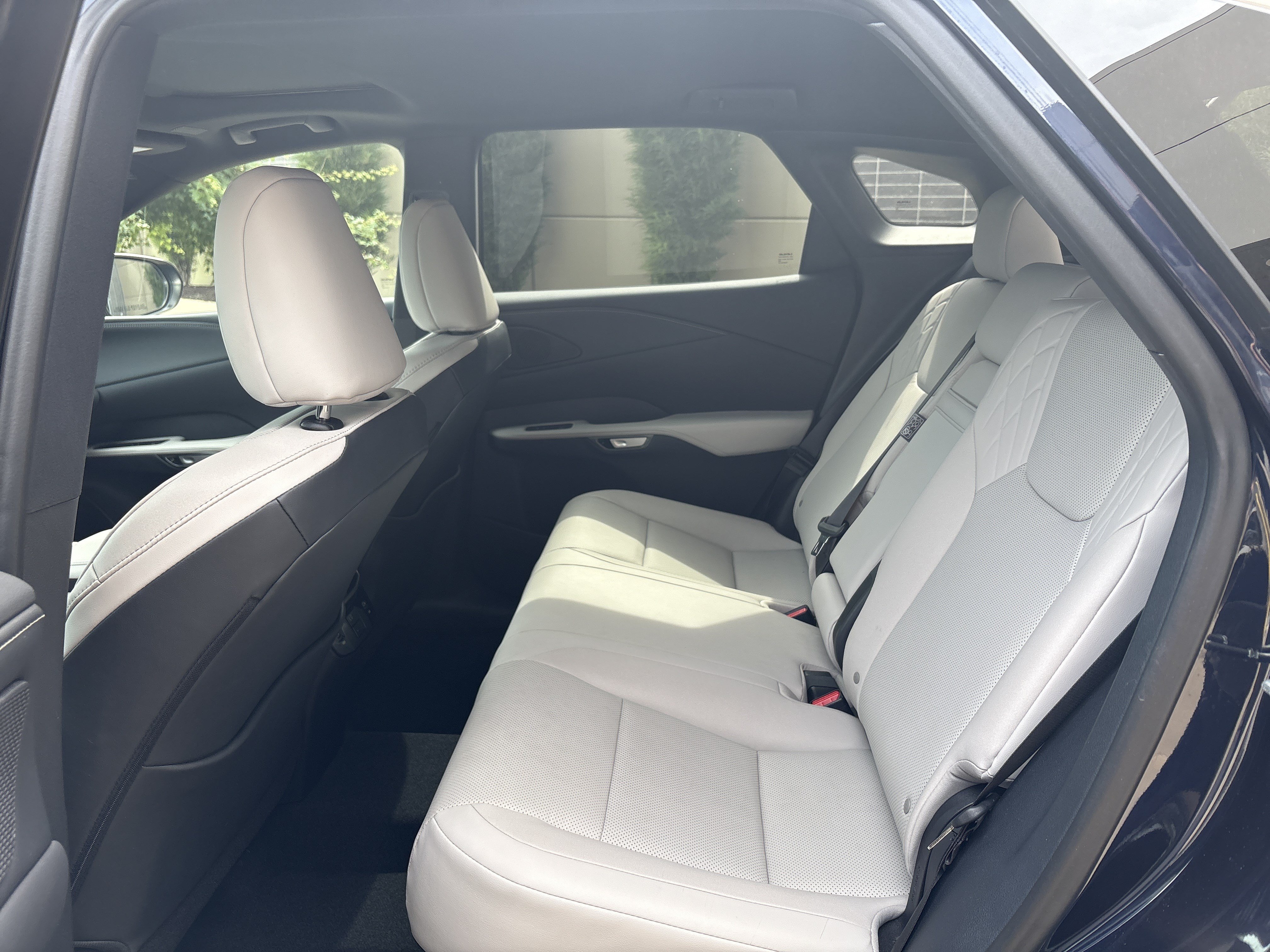 Certified 2025 Lexus RX 350h w/ Accessory Package AWD/4WD image 31