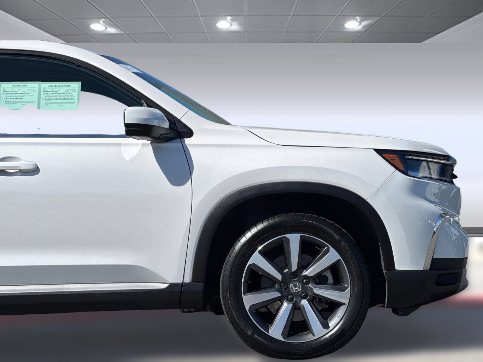 Certified 2025 Honda Pilot Touring image 37