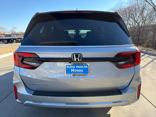 New 2026 Honda Odyssey Touring image 4