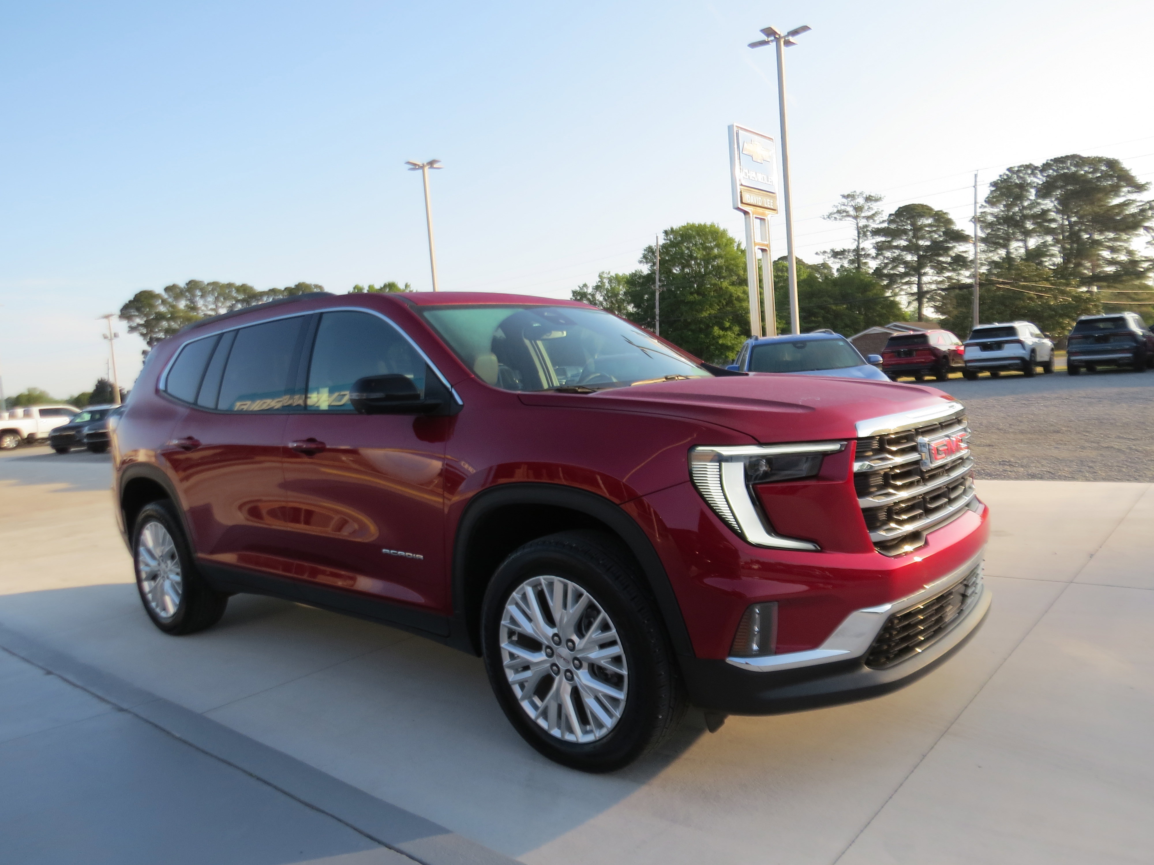 Used 2024 GMC Acadia Elevation image 7
