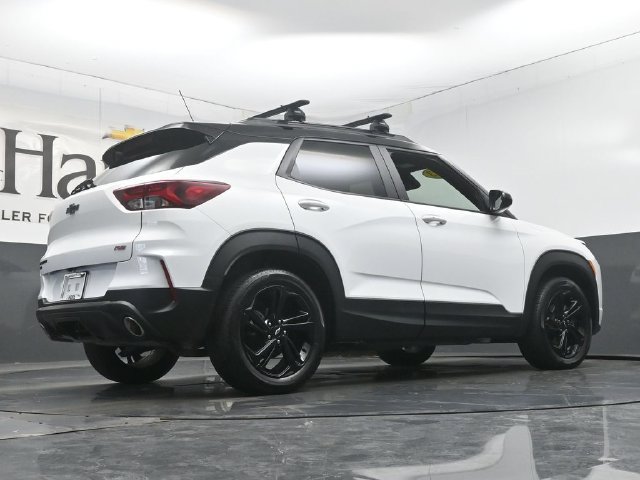 Used 2023 Chevrolet TrailBlazer RS w/ Sun and Liftgate Package AWD/4WD image 38