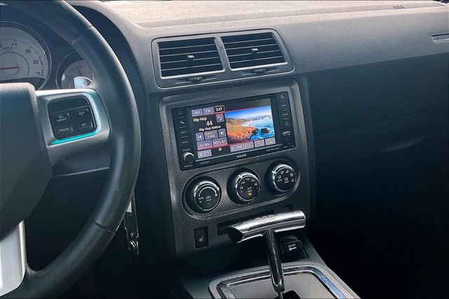Used 2014 Dodge Challenger R/T RWD image 9