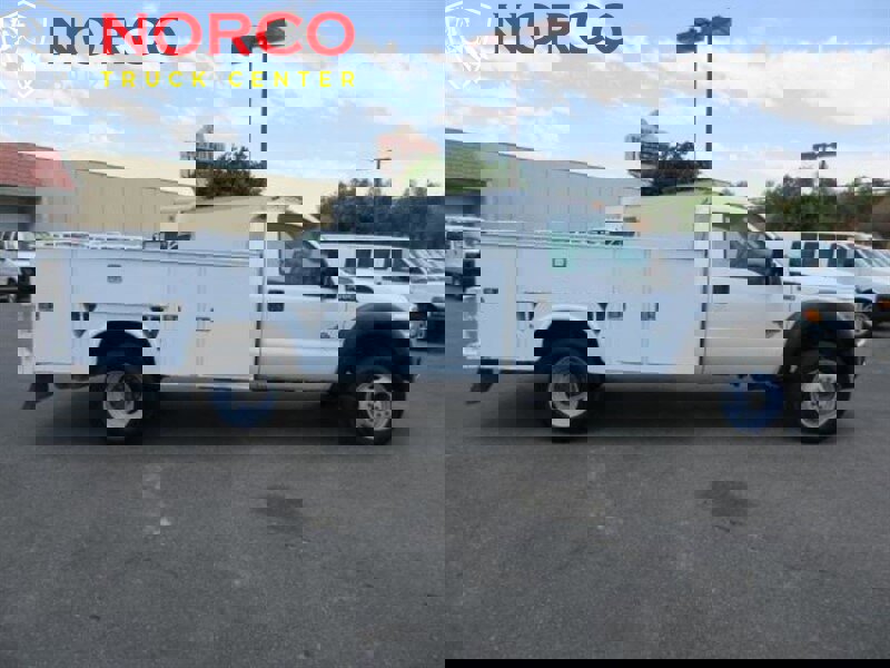 Used 2011 Ford F450 XL w/ XL Decor Group image 1