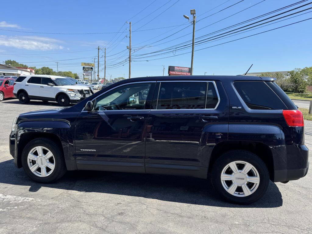 Used 2015 GMC Terrain SLE image 3