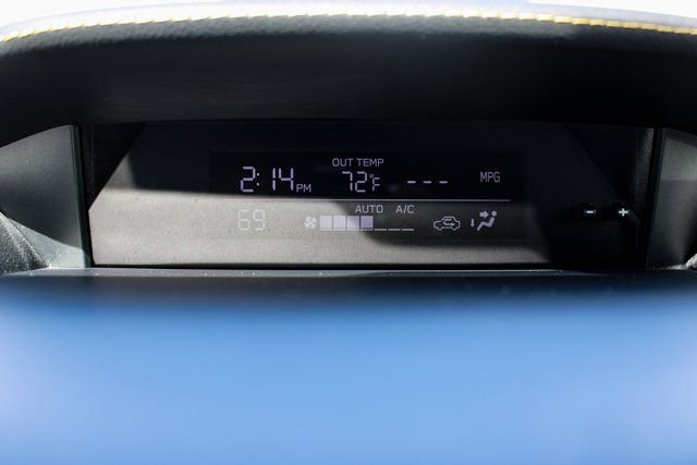 Used 2022 Subaru Crosstrek 2.5i Sport AWD/4WD image 24