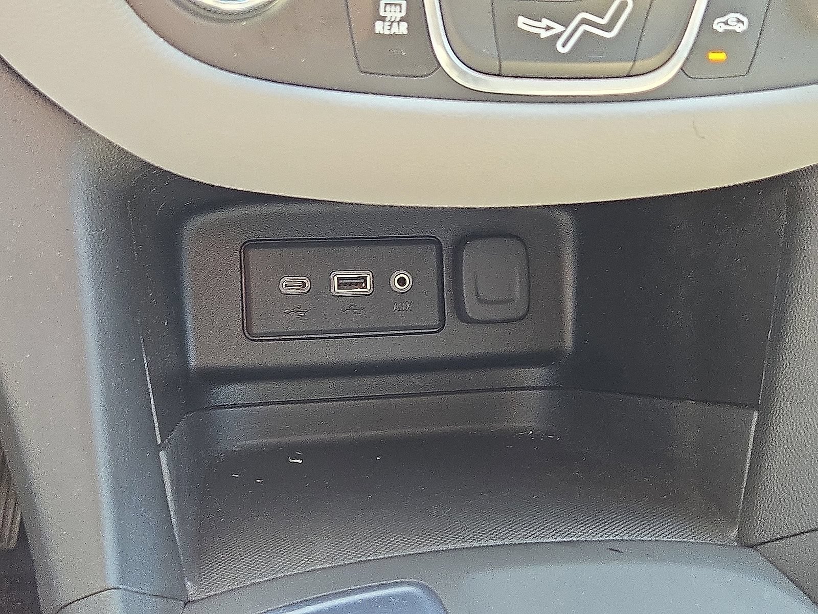 Used 2022 Chevrolet Equinox LT FWD image 30