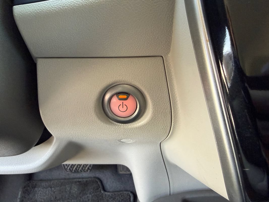 Used 2015 Nissan Leaf SV w/ LED & Quick Charge Package FWD image 36