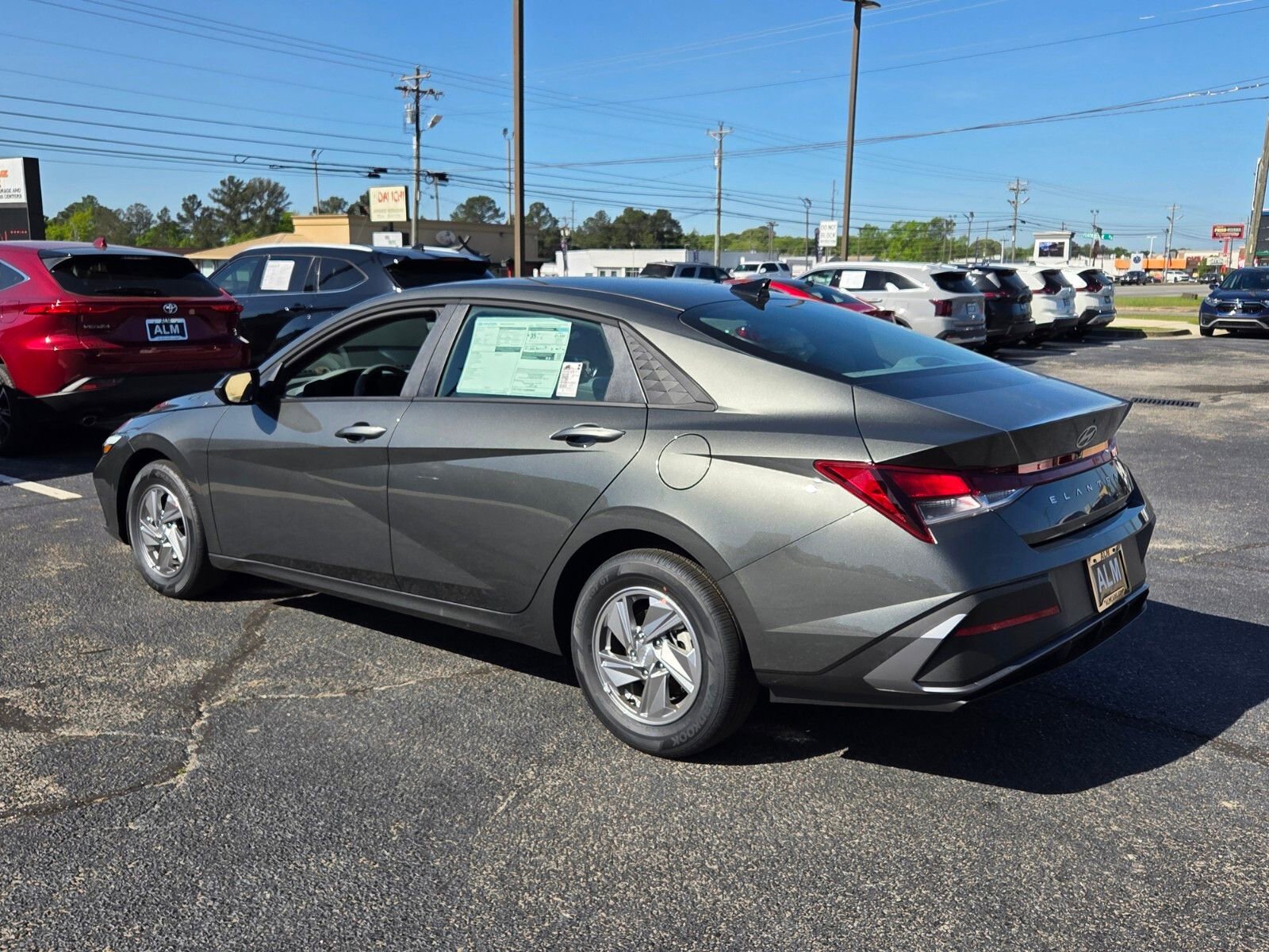 New 2026 Hyundai Elantra SE FWD image 9