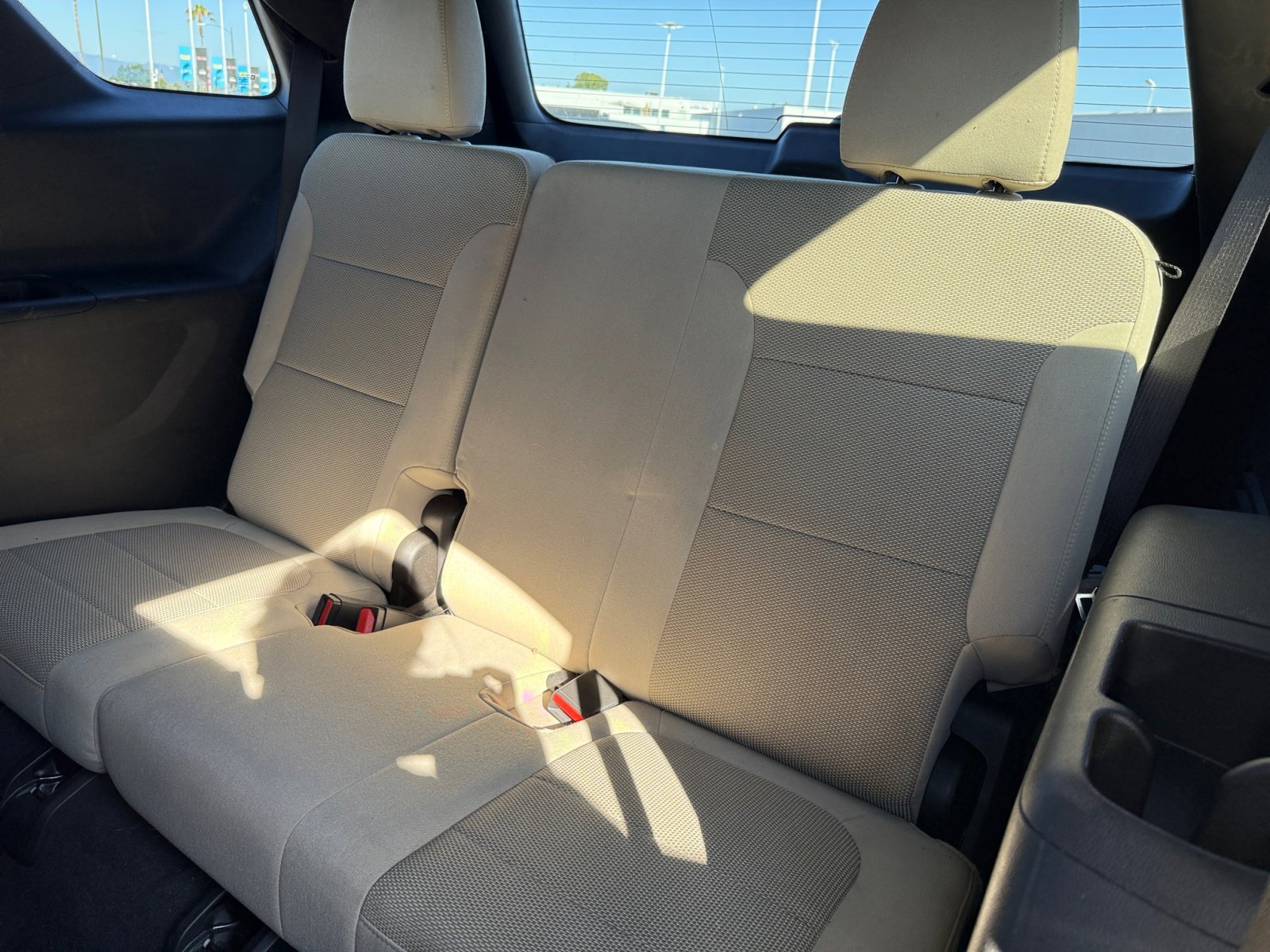 Used 2022 Chevrolet Traverse LS image 21