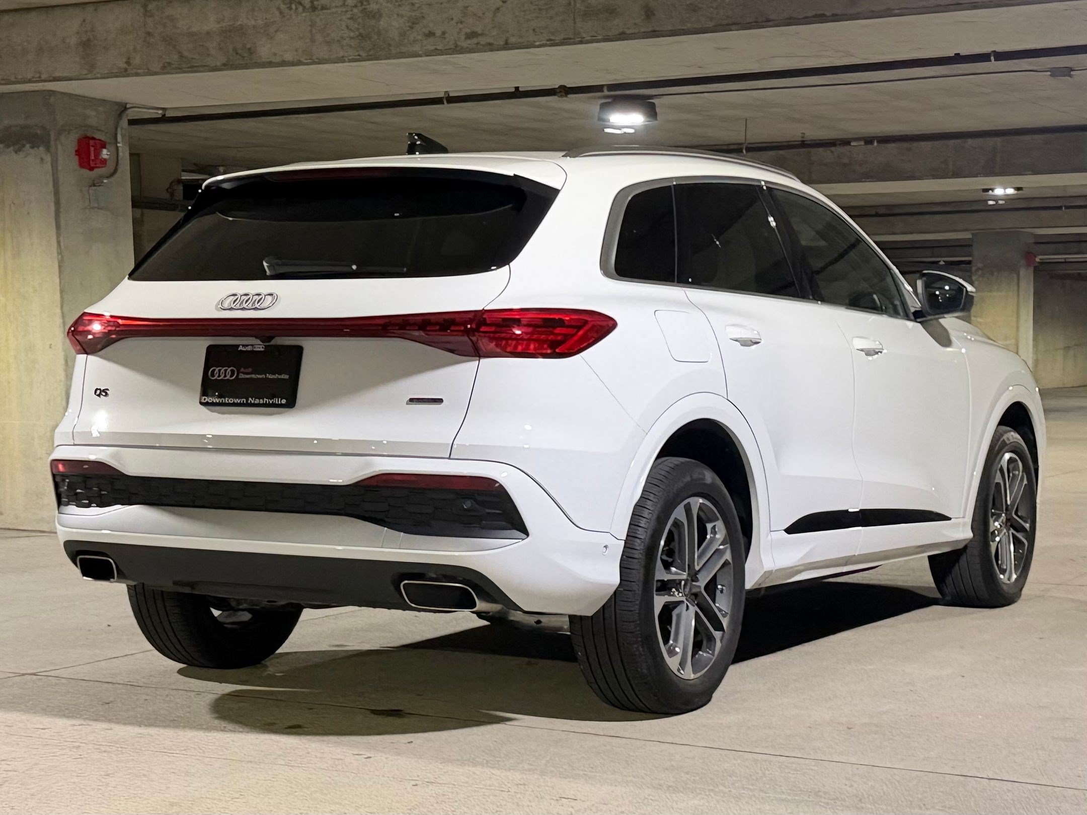 Certified 2025 Audi Q5 Premium AWD/4WD image 9