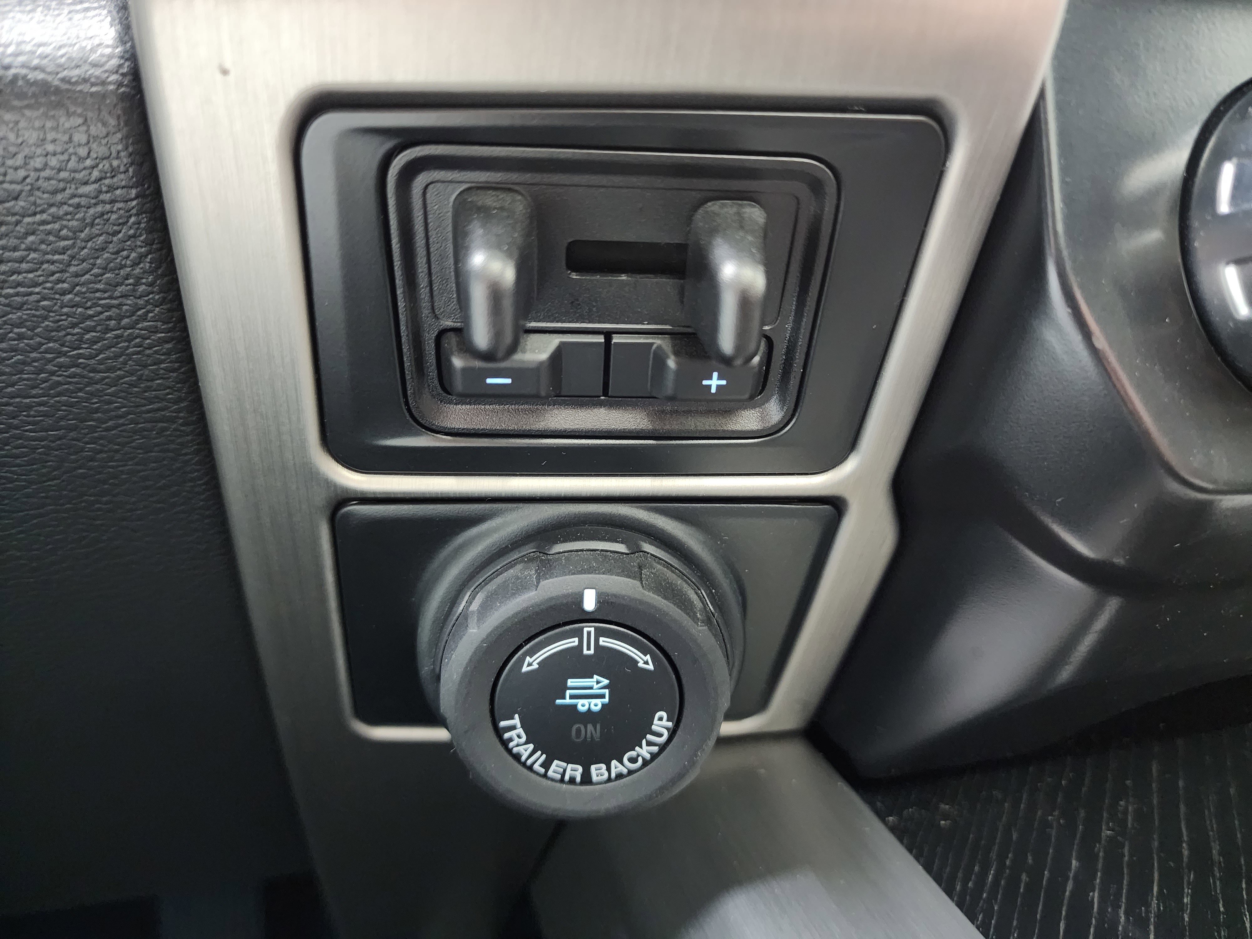 Used 2022 Ford F250 Platinum w/ Tremor Off-Road Package image 50