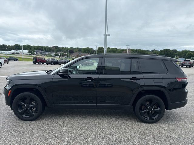 Used 2023 Jeep Grand Cherokee L Laredo image 5