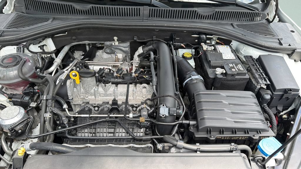Used 2019 Volkswagen Jetta SEL FWD image 33