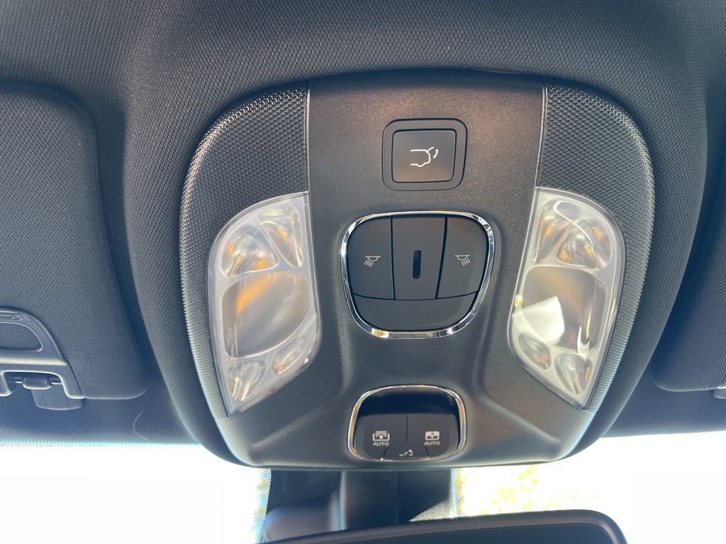 New 2026 Jeep Compass Trailhawk w/ Sun, Sound & Navigation Group image 23