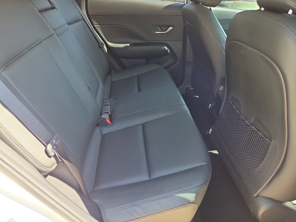 Used 2024 Hyundai Kona Limited image 18