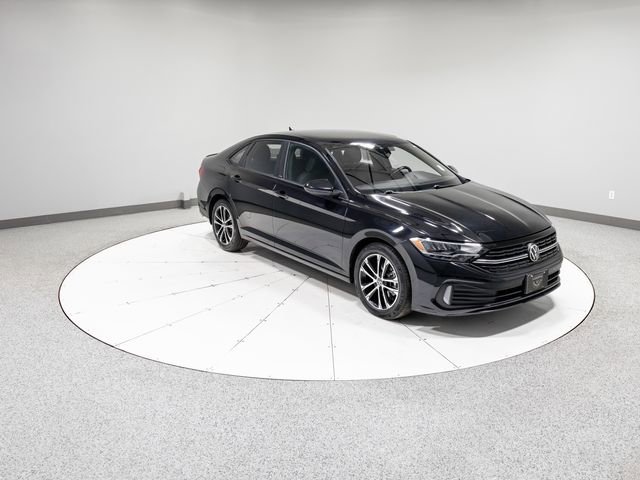 Used 2023 Volkswagen Jetta Sport image 27