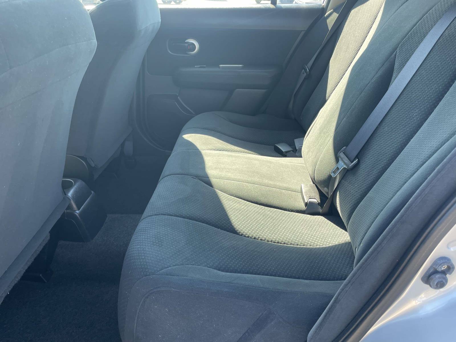 Used 2011 Nissan Versa 1.8 S w/ PWR Plus Pkg FWD image 9