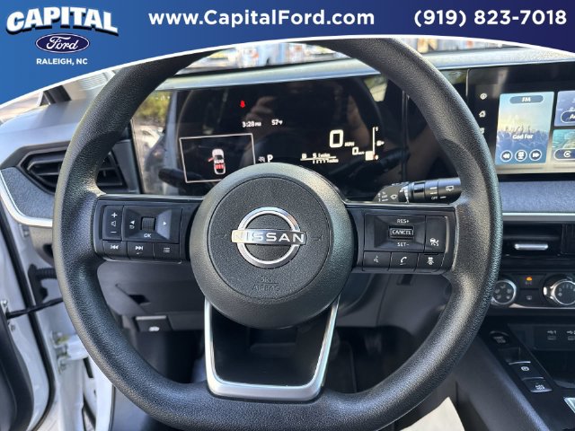 Used 2025 Nissan Kicks SV FWD image 24