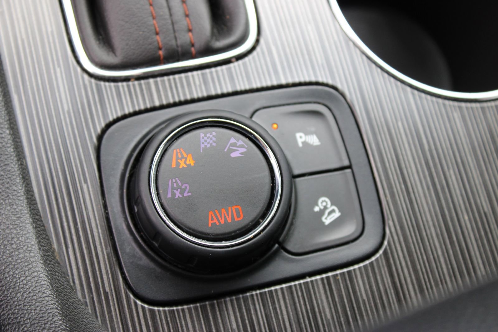 Used 2019 GMC Acadia SLT AWD/4WD image 17