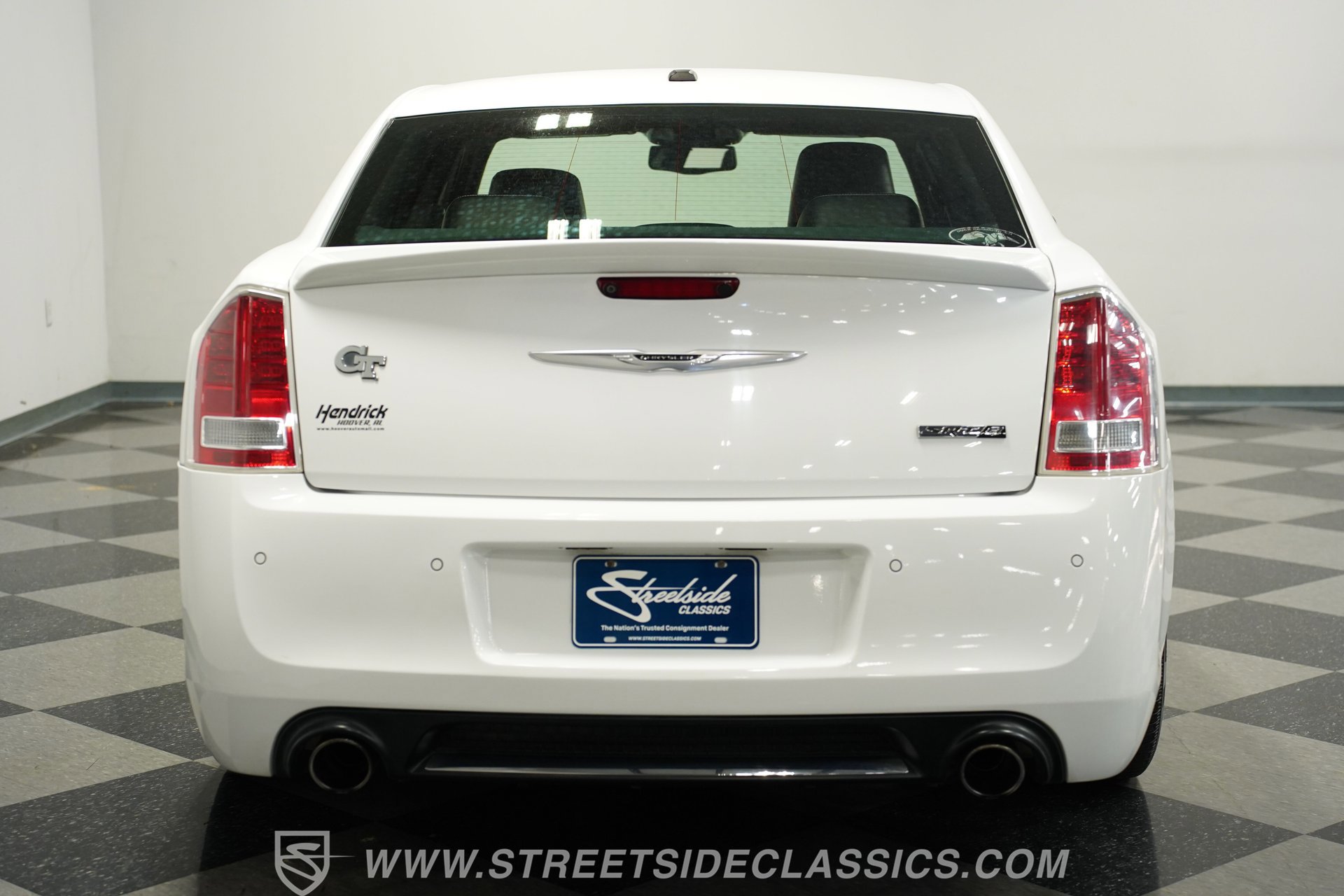Used 2012 Chrysler 300 SRT8 w/ 19-Premium Speaker Group image 21