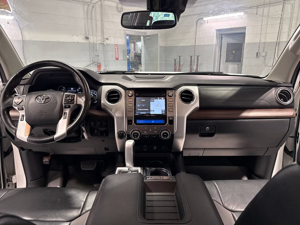 Used 2018 Toyota Tundra Limited AWD/4WD image 36