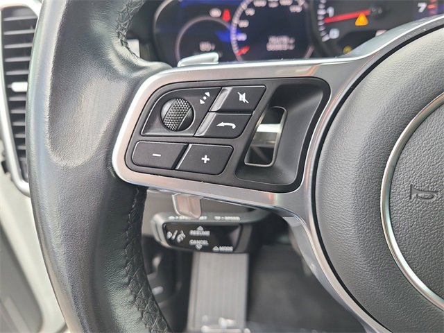 Used 2021 Porsche Cayenne image 24